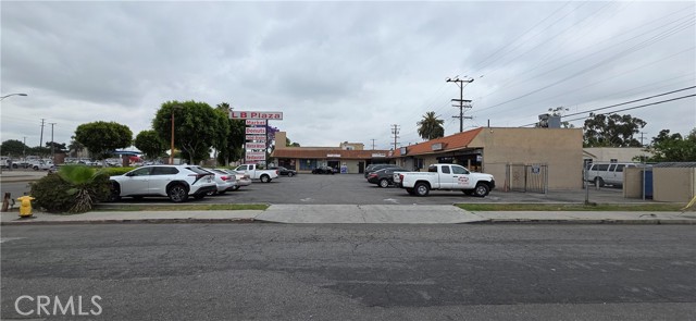609 N Long Beach Boulevard, Compton CA: https://media.crmls.org/medias/8acbc057-6657-41bd-87f3-a6aa721d8676.jpg