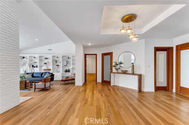 17372 Quesan Place, Encino (los Angeles), CA, 91316 17372 Quesan Place, Encino (los Angeles), CA, 91316