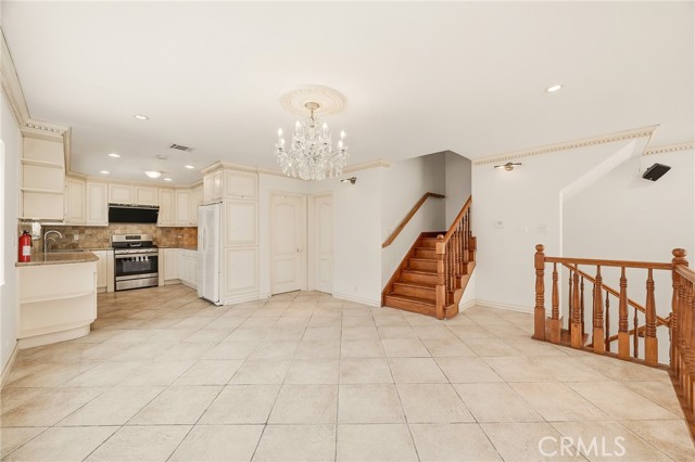 Detail Gallery Image 12 of 36 For 523 Fairview, Arcadia,  CA 91030 - 3 Beds | 3 Baths