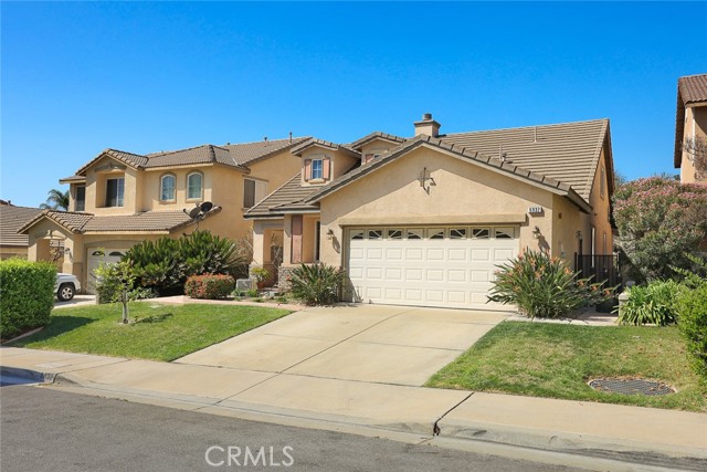 6932 Lisa Dr, Fontana, CA 92336