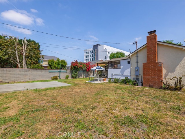 5526 W 118th Place, Hawthorne CA: https://media.crmls.org/medias/8acd19a4-d088-4b51-a4c1-e3d75866647b.jpg