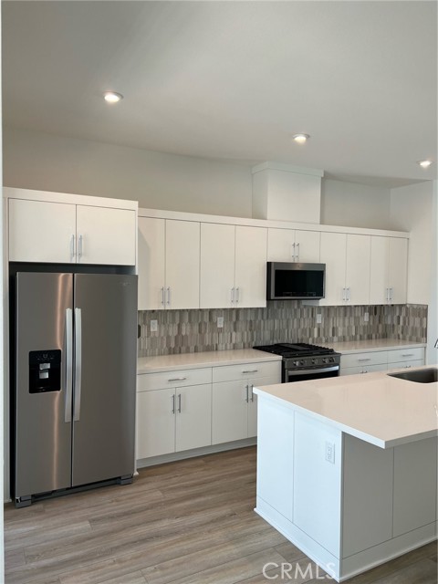 Detail Gallery Image 15 of 46 For 1715 W Cara Dr, Anaheim,  CA 92805 - 4 Beds | 3/1 Baths