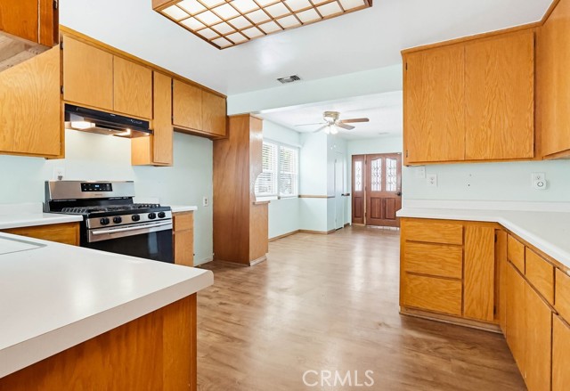 Image 19 of 75 For 5812 Graywood