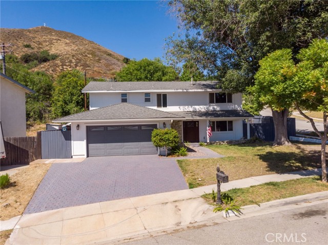 1409 Los Amigos Avenue photo 3