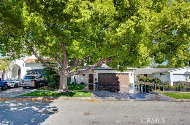 Detail Gallery Image 4 of 38 For 4428 Bellingham Ave, Studio City,  CA 91604 - 4 Beds | 3 Baths