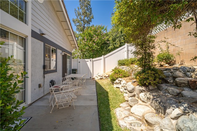 1062 Brookfield Place, Glendora CA: https://media.crmls.org/medias/8ad021bf-ddf7-4d3c-a3fb-e67111051f19.jpg