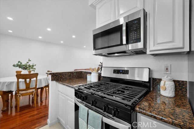 1747 Barry Avenue, Los Angeles CA: https://media.crmls.org/medias/8ad04bd6-0016-4d5a-8dd3-7c19c9414664.jpg