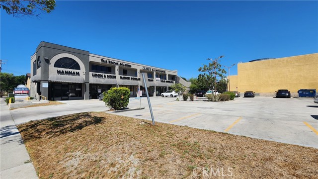 MLS #OC25200324 image #15