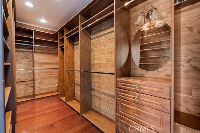 Detail Gallery Image 38 of 66 For 406 N Fairview, Burbank,  CA 91505 - 5 Beds | 4/1 Baths