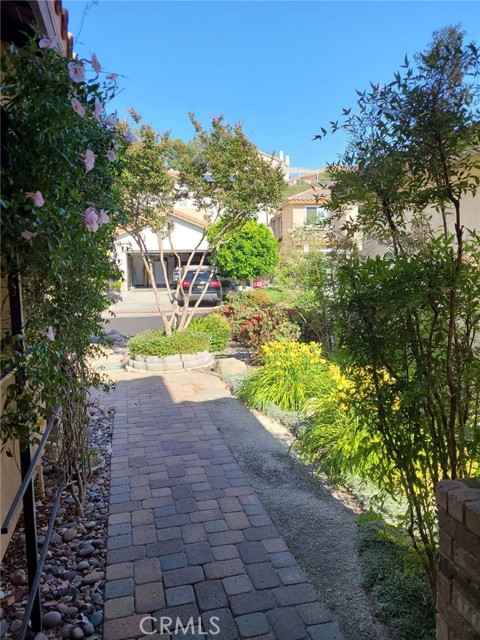 27711 Adonis Lane, Canyon Country CA: https://media.crmls.org/medias/8ad15a49-1b07-41c8-96a3-3f7fe9887c7f.jpg