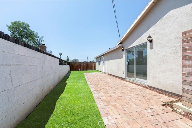 8888 Patrero Street, Riverside CA: https://media.crmls.org/medias/8ad183e7-7060-469f-9760-35a108857c64.jpg