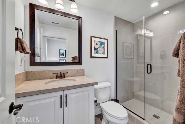 Detail Gallery Image 17 of 36 For 122 Evelyn Pl, Tustin,  CA 92782 - 5 Beds | 4/1 Baths