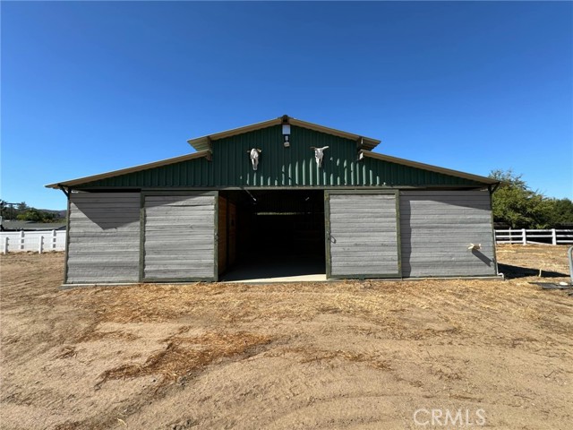 Detail Gallery Image 6 of 16 For 40490 Vista Rd, Hemet,  CA 92544 - 3 Beds | 4 Baths