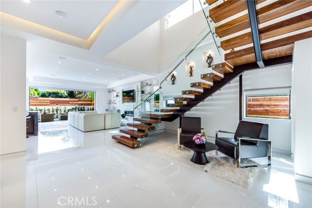 Detail Gallery Image 9 of 34 For 12732 Hortense St., Studio City,  CA 91604 - 5 Beds | 6 Baths