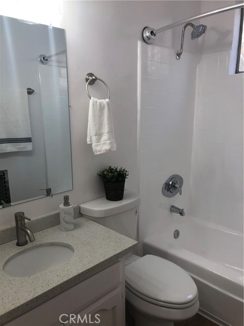 3337 S Durango Avenue, Los Angeles CA: https://media.crmls.org/medias/8ad4b222-fbca-4645-8a30-540ce6d261b2.jpg