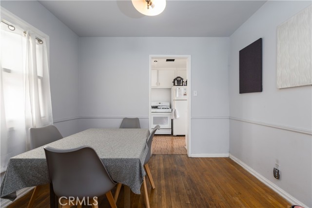 10314 S Wilton Place, Los Angeles CA: https://media.crmls.org/medias/8ad51be6-d531-474d-a46a-9a3765901146.jpg