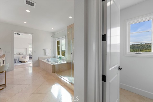 Detail Gallery Image 16 of 75 For 31 Seawatch, Newport Coast,  CA 92657 - 5 Beds | 5/1 Baths