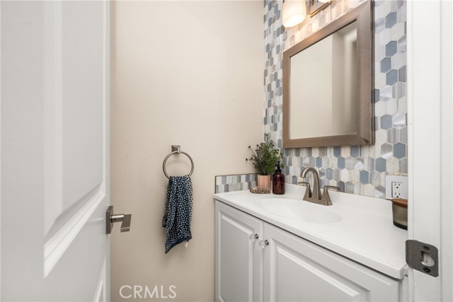 Detail Gallery Image 18 of 31 For 909 N Cleveland, Orange,  CA 92867 - 3 Beds | 2/1 Baths