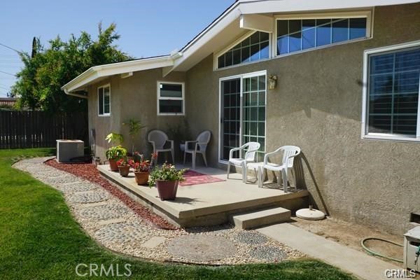 1810 E Madison Avenue, Orange CA: https://media.crmls.org/medias/8ad72090-eb0e-4c58-aec1-75d582459010.jpg