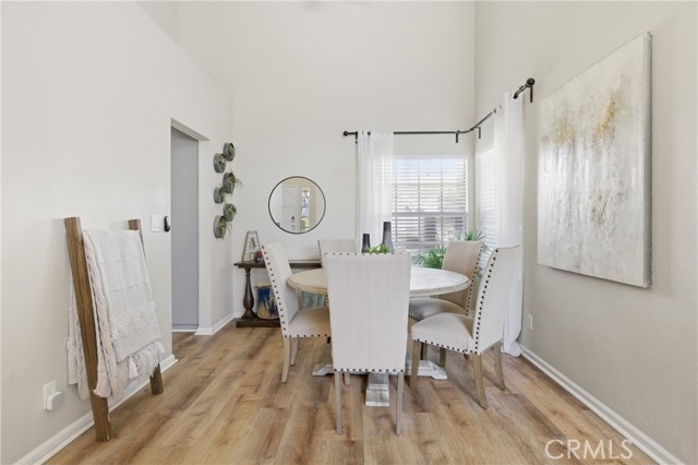 Detail Gallery Image 8 of 26 For 24546 New Haven Dr, Murrieta,  CA 92562 - 3 Beds | 2/1 Baths