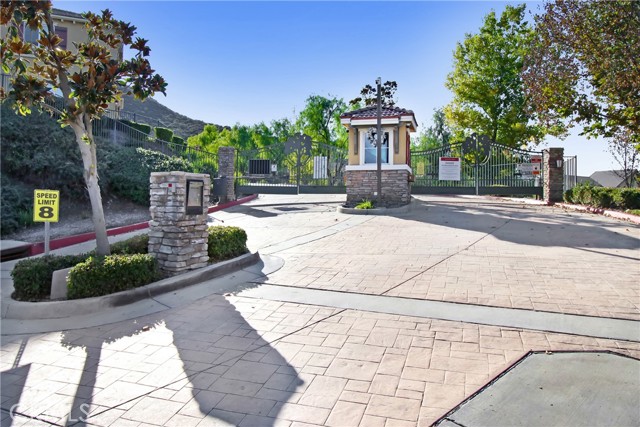 Detail Gallery Image 34 of 35 For 30505 Canyon Hills #2505,  Lake Elsinore,  CA 92532 - 3 Beds | 2/1 Baths