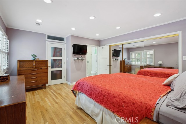 6217 Orion Avenue, Van Nuys CA: https://media.crmls.org/medias/8ad85aa3-35a6-406c-9919-e98574e4e3bf.jpg