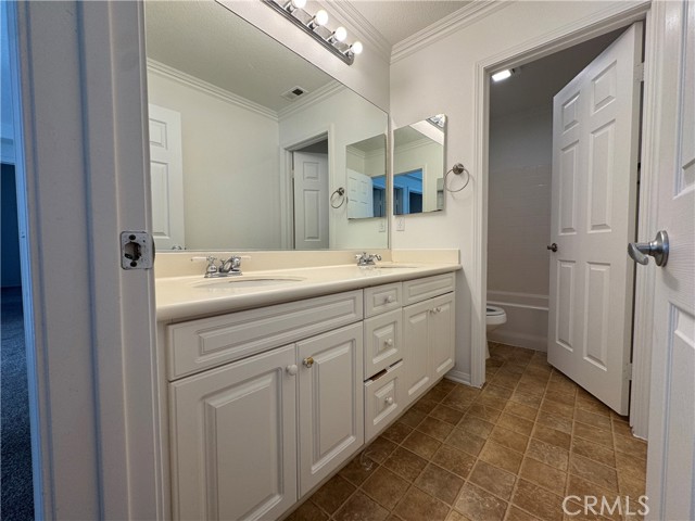 Detail Gallery Image 42 of 57 For 22219 Trinity Pl, Saugus,  CA 91390 - 5 Beds | 3 Baths