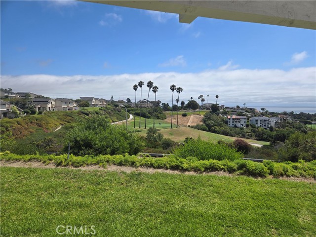110 Calle Cuervo, San Clemente CA: https://media.crmls.org/medias/8ad8f112-49e3-4ff2-a693-80a8c0c948d0.jpg