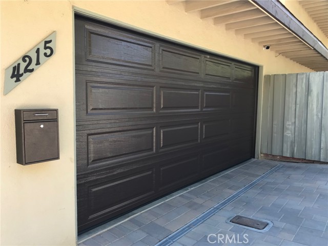 Detail Gallery Image 1 of 65 For 4215 Saltillo St, Woodland Hills,  CA 91364 - 3 Beds | 2/1 Baths