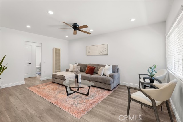 1831 E Appleton Street, Long Beach CA: https://media.crmls.org/medias/8ad97b16-4486-445b-90d8-ab01431f1654.jpg