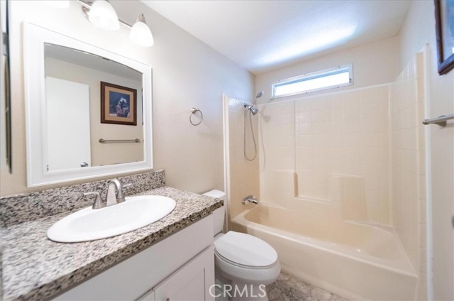 33922 Windmill, Wildomar CA: https://media.crmls.org/medias/8ada25f8-258d-4f34-9bad-d06d816f085b.jpg