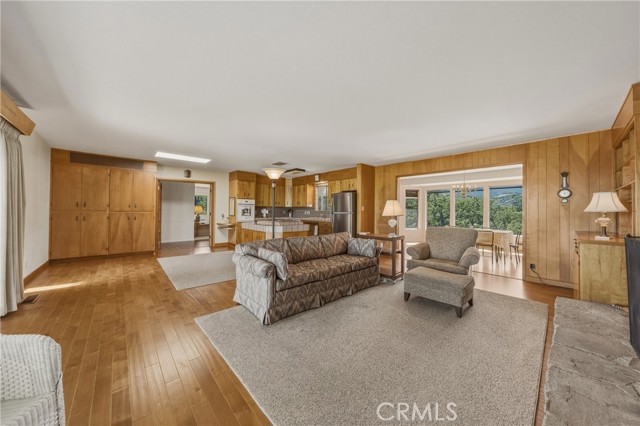 Detail Gallery Image 6 of 51 For 2527 Dessie, Lakeport,  CA 95453 - 4 Beds | 2/1 Baths