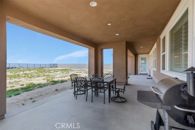 Detail Gallery Image 31 of 44 For 17183 Compass Dr, Riverside,  CA 92503 - 5 Beds | 4/1 Baths