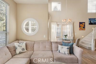 17 Auvergne, Newport Coast CA: https://media.crmls.org/medias/8adac348-da1d-429d-980b-9206f24cdd88.jpg