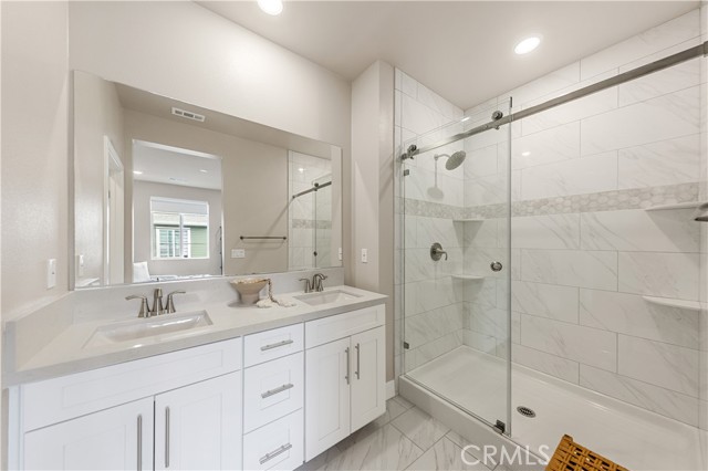 Detail Gallery Image 11 of 15 For 1484 Sunrise Ln., San Pedro,  CA 90732 - 4 Beds | 4 Baths