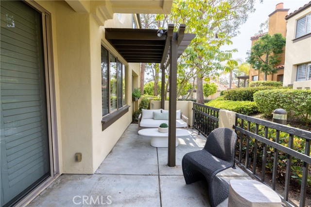 Detail Gallery Image 24 of 27 For 909 Muirfield, Newport Beach,  CA 92660 - 2 Beds | 2/1 Baths