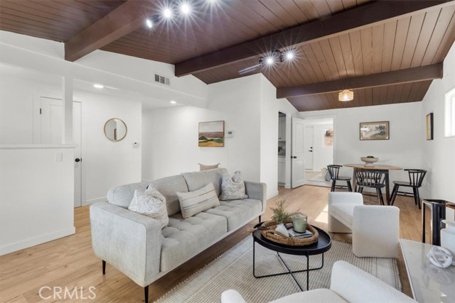 16317 Benwick Street, La Puente CA: https://media.crmls.org/medias/8adc655a-1fcb-4b7a-9d47-aa090a616c1d.jpg