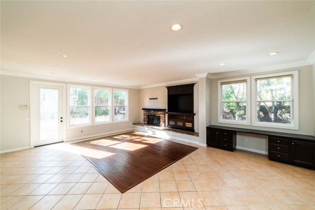 Detail Gallery Image 11 of 51 For 6 Roseleaf, Irvine,  CA 92620 - 5 Beds | 3/1 Baths