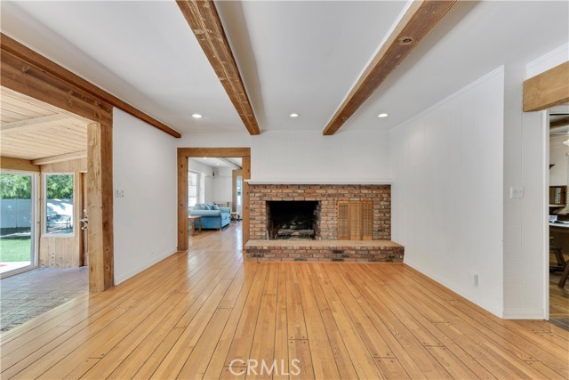 Detail Gallery Image 12 of 58 For 4771 Vista De Oro, Woodland Hills,  CA 91364 - 6 Beds | 4/1 Baths