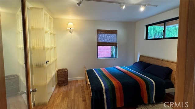 Detail Gallery Image 16 of 43 For 2117 Colby Ave, Los Angeles,  CA 90025 - 2 Beds | 1 Baths