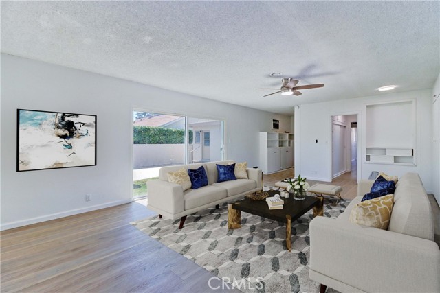 Detail Gallery Image 4 of 63 For 7515 Glencliff Dr, Downey,  CA 90240 - 4 Beds | 2/1 Baths