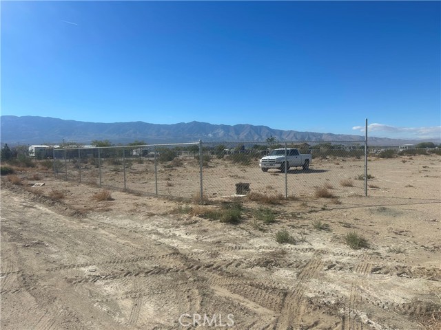Detail Gallery Image 7 of 8 For 11482 Locust, Lucerne Valley,  CA 92356 - – Beds | – Baths