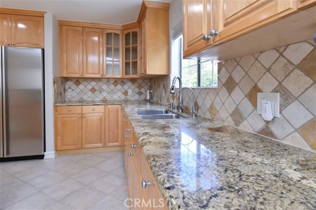 23937 Pentland Street photo 12