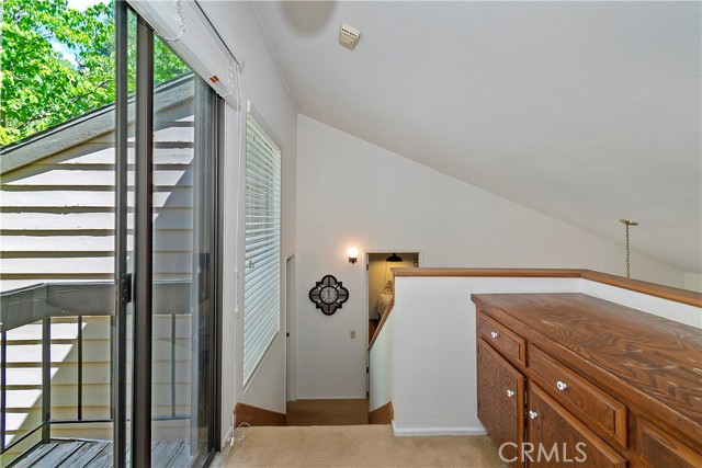 27821 Peninsula Drive #332, Lake Arrowhead CA: https://media.crmls.org/medias/8ae0a91b-2c23-480a-bb43-92a6ce648816.jpg