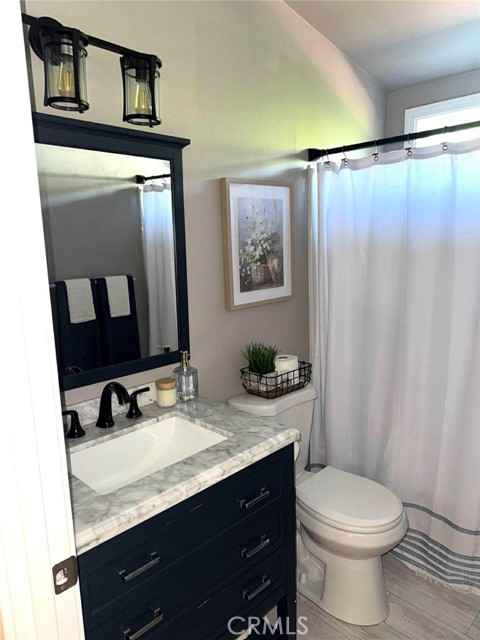 Image 20 of 31 For 627 Ventura  