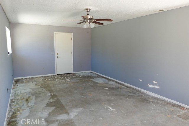 Detail Gallery Image 53 of 53 For 13135 Candleberry Ln, Victorville,  CA 92395 - 3 Beds | 2/1 Baths