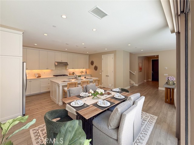 142 Dolci, Irvine CA: https://media.crmls.org/medias/8ae4b069-c2e3-44e3-874d-b3babf9924a6.jpg