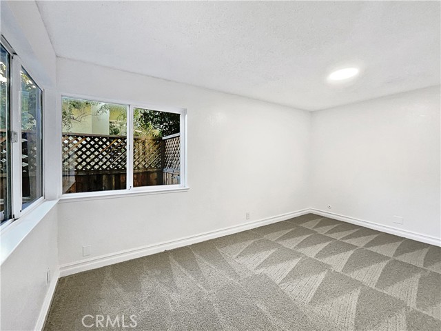 Detail Gallery Image 33 of 37 For 1023 Delna Manor, San Jose,  CA 95128 - 2 Beds | 2 Baths