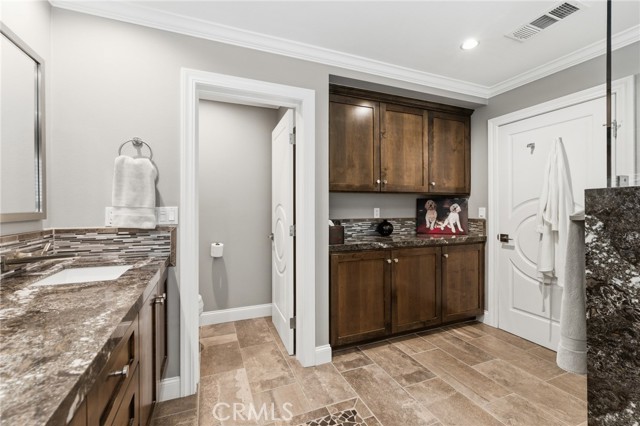 Detail Gallery Image 33 of 61 For 1805 Canyon Rd, Redlands,  CA 92373 - 4 Beds | 2/1 Baths