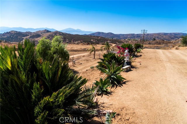 Detail Gallery Image 5 of 22 For 25050 El Toro Rd, Lake Elsinore,  CA 92532 - 2 Beds | 1 Baths